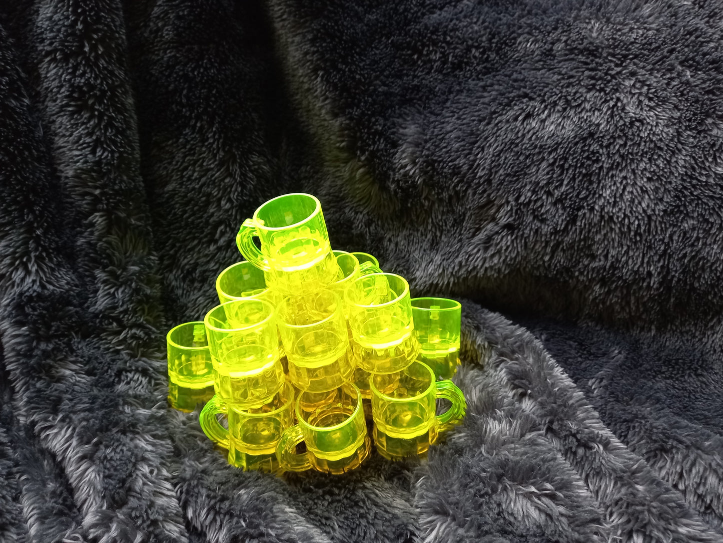 Kunststof Shotglaasje Neon Geel 20 stuks